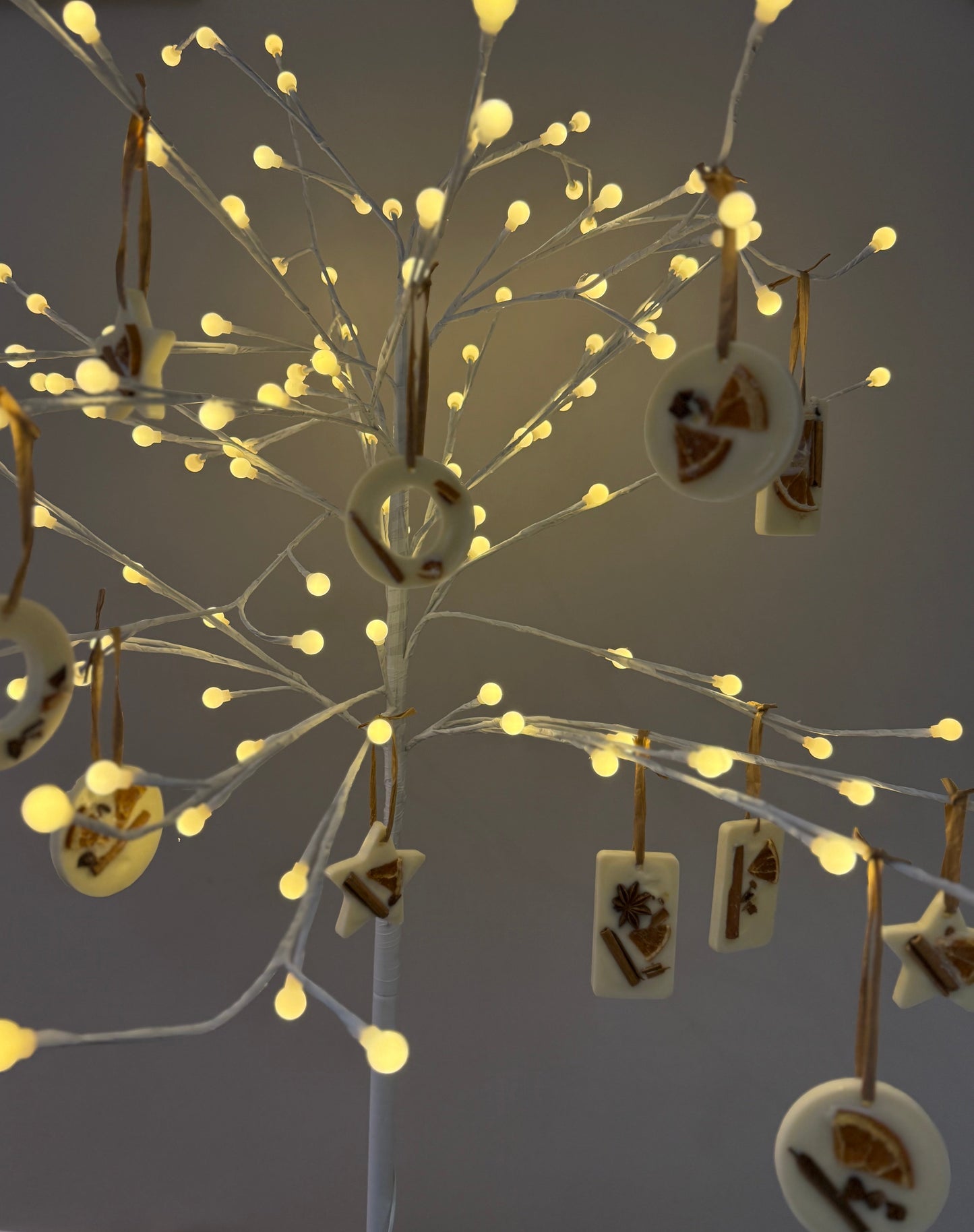 Handmade Soy Wax Tree Decorations – Dual-Use Wax Melts. Cinnamon-Clove-Orange (Set of 3)