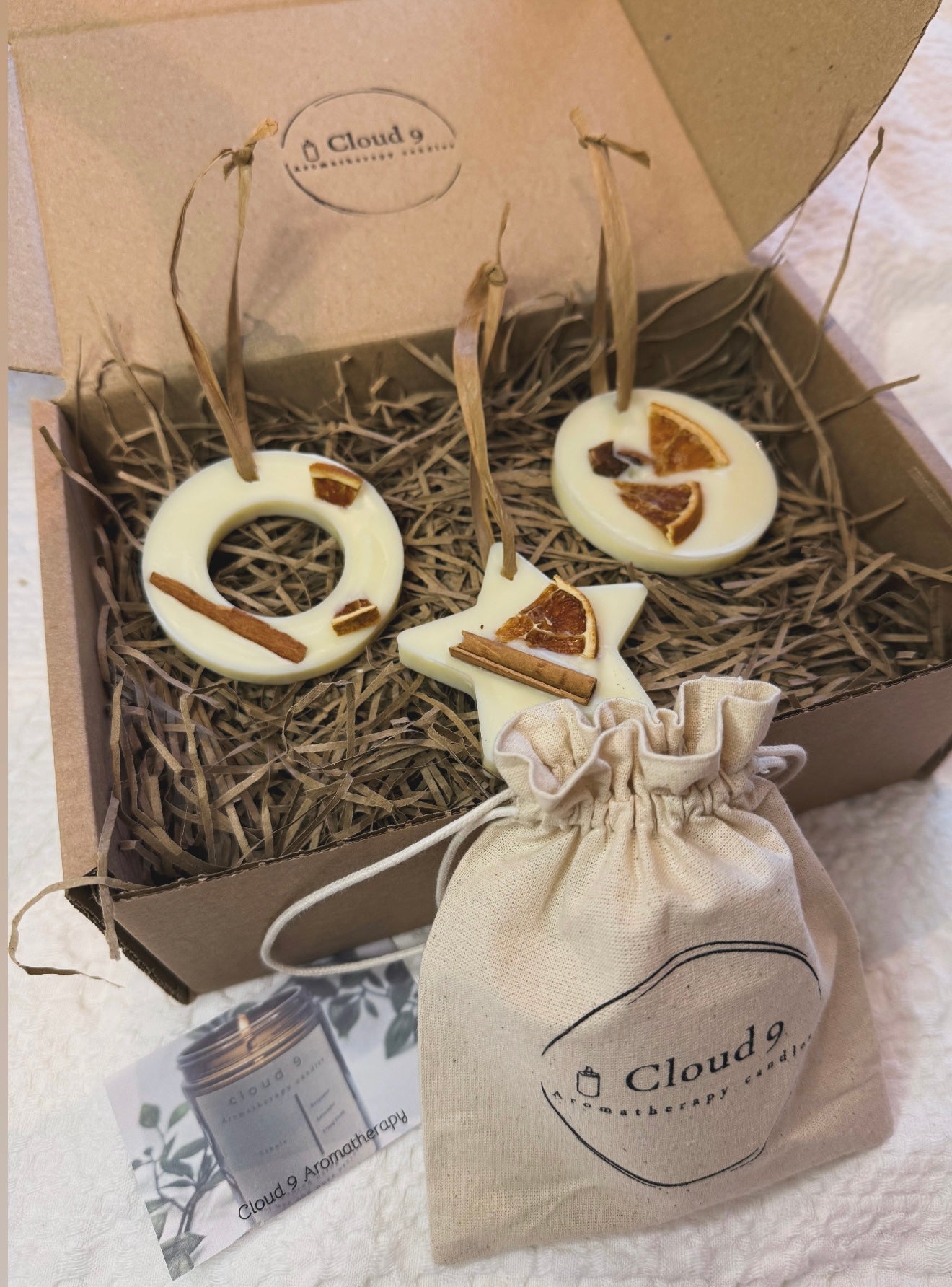 Handmade Soy Wax Tree Decorations – Dual-Use Wax Melts Pine Needle, Sweet Orange & Cinnamon (set of 3)